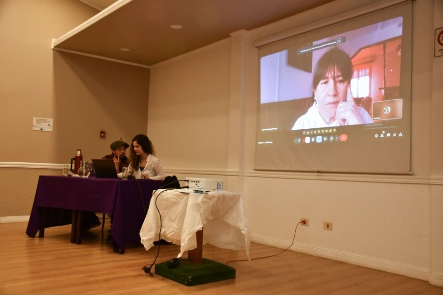 Santa Cruz refuerza la capacitación ambiental con charlas sobre Macá Tobiano y Visón Americano