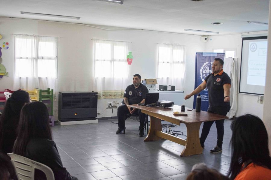 Se realizó una capacitación en Primeros Auxilios y Sistema de Comando de Incidentes