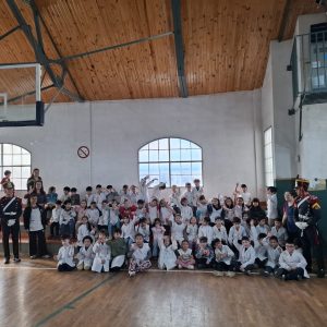 Los Granaderos a Caballo visitaron escuelas de Río Gallegos