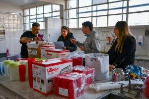 Seguridad alimentaria: Desarrollo Social entregó equipamiento e insumos de cocina a comedores