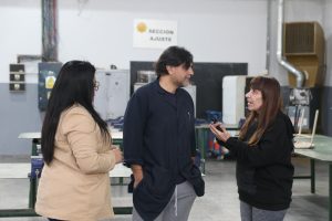 Energía renovable: instalan paneles solares en escuelas de Pico Truncado y Caleta Olivia