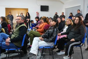 Formación para el trabajo: Comenzó en Puerto San Julián el ciclo de capacitación en fileteado de pescado