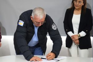 Formación para el trabajo: Comenzó en Puerto San Julián el ciclo de capacitación en fileteado de pescado