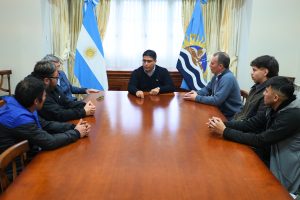Santa Cruz forma a los futuros operadores de la primera planta de alimento balanceado