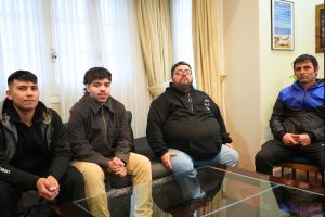 Santa Cruz forma a los futuros operadores de la primera planta de alimento balanceado