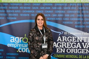 La ministra Nadia Ricci representó a Santa Cruz en una cumbre nacional sobre desarrollo agropecuario