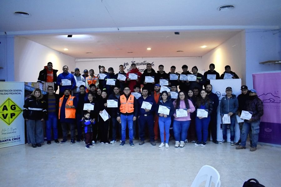 El Gobierno Provincial culminó la Capacitación en Maquinaria Pesada en Jaramillo