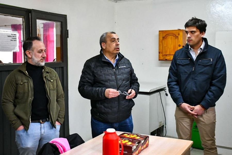 Concretaron reunión con padres de la Escuela Industrial de Procesos Energéticos en 28 De Noviembre