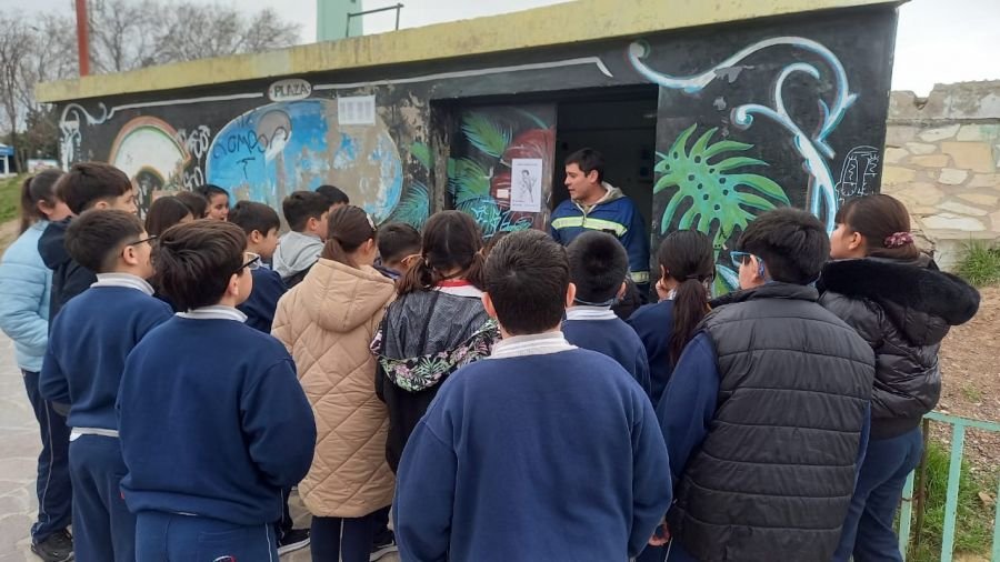 Visita educativa y tareas de mantenimiento en distintas localidades de la provincia
