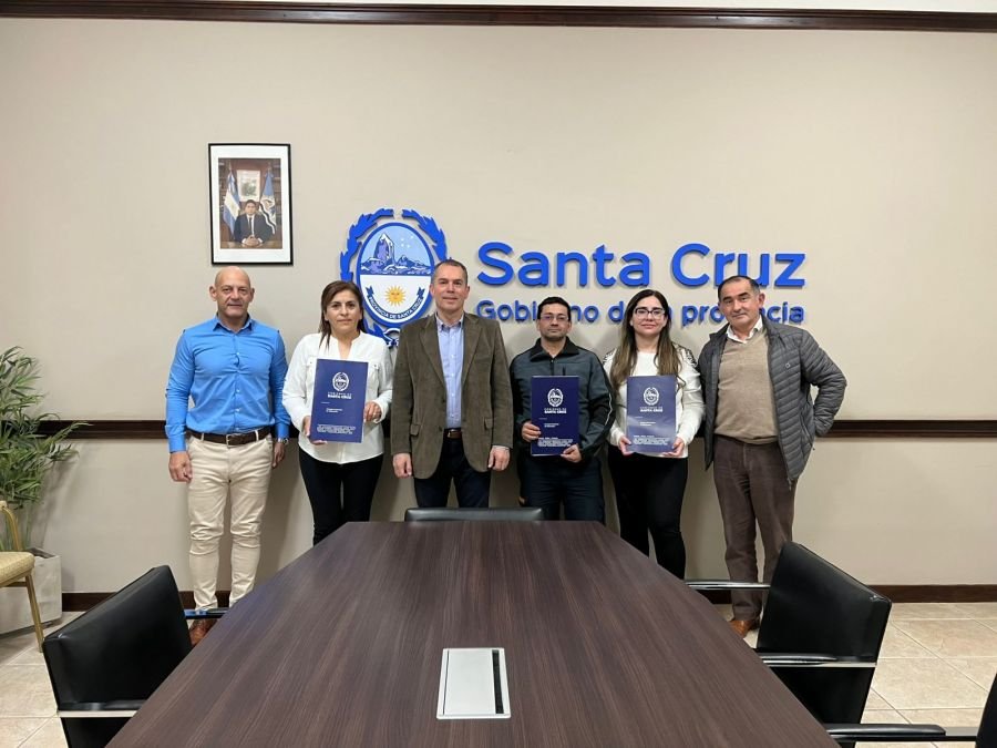 El Gobierno Provincial firmó un convenio para que alumnos de la Escuela Industrial 4 realicen prácticas profesionalizantes