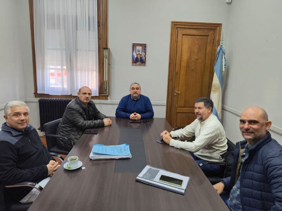 Autoridades realizaron una reunión de trabajo por la situación en la ruta de El Chaltén
