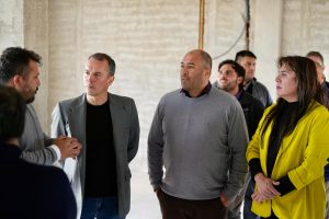 Se firmó el contrato para finalizar el Cuartel de Bomberos División N°28 en Caleta Olivia