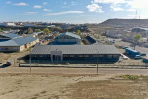 Daniel Álvarez: "La Escuela Secundaria N°43 de Caleta Olivia alcanza el 70% de avance"