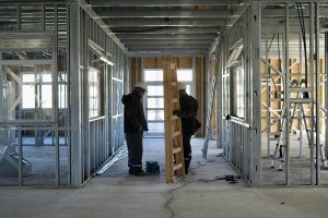 Daniel Álvarez: "La Escuela Secundaria N°43 de Caleta Olivia alcanza el 70% de avance"