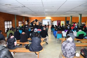 Distrigas llevó la capacitación en Maquinaria Pesada a Los Antiguos con gran respuesta de los vecinos