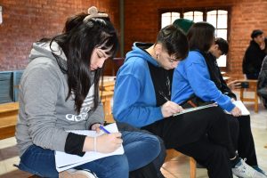 Distrigas llevó la capacitación en Maquinaria Pesada a Los Antiguos con gran respuesta de los vecinos