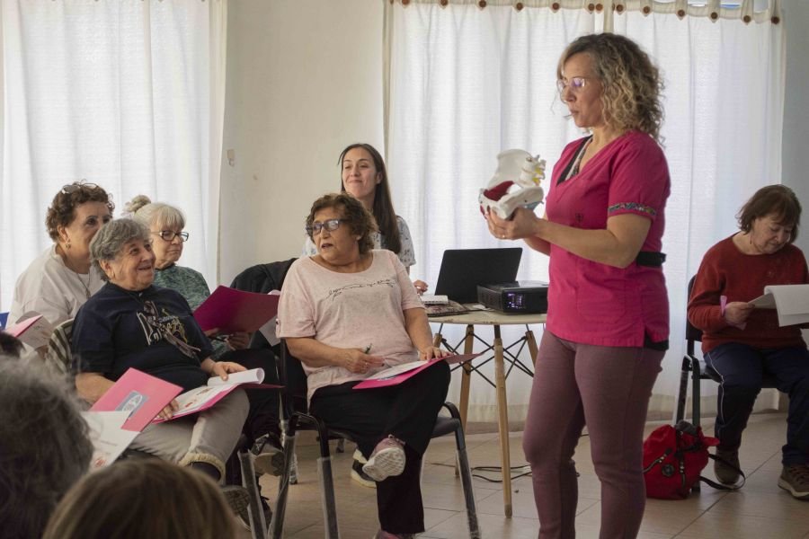 Taller Integral sobre Suelo Pélvico en el Centro de Día “Recuerdos Compartidos”