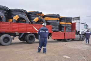Distrigas recibió el primer cargamento de caños para toda Santa Cruz
