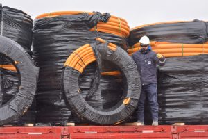 Distrigas recibió el primer cargamento de caños para toda Santa Cruz