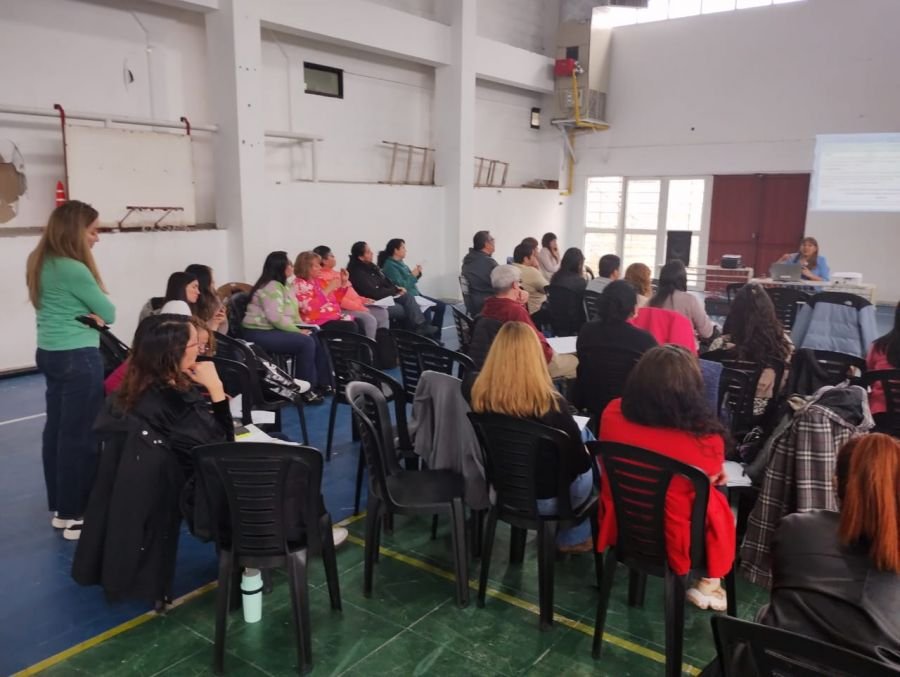 Se fortalece la educación secundaria con capacitaciones en Caleta Olivia y Las Heras