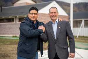 El Gobernador junto al jefe de Gabinete visitaron la Planta Estable de Lago Roca