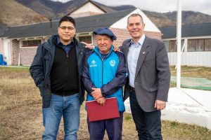 El Gobernador junto al jefe de Gabinete visitaron la Planta Estable de Lago Roca