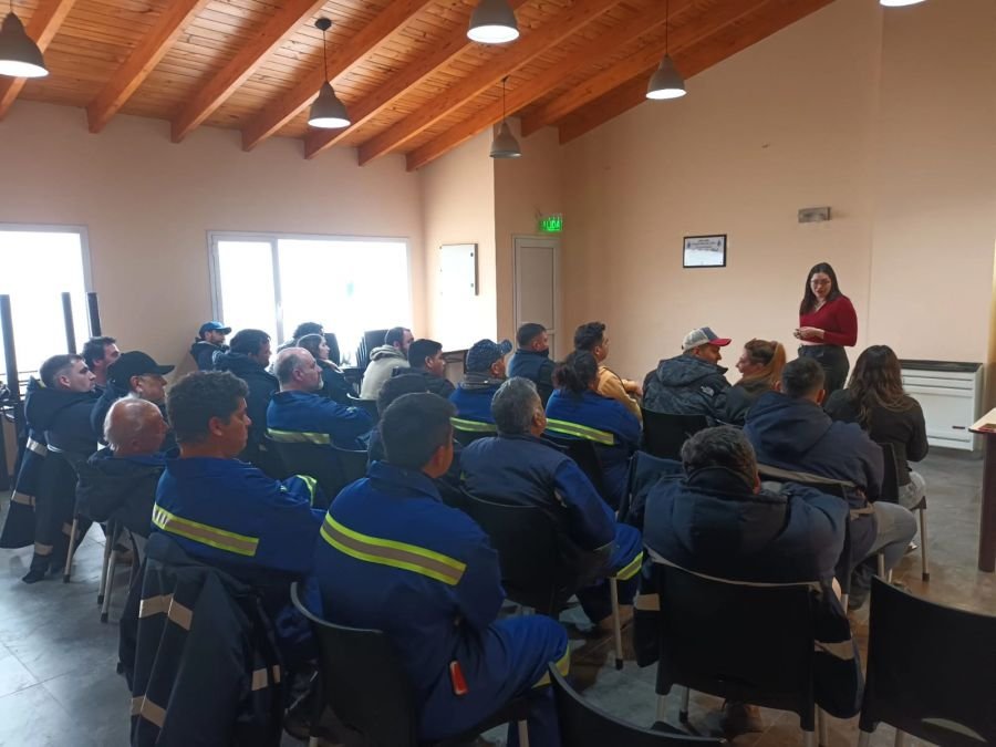 Servicios Públicos capacitó a su personal en entornos laborables saludables e inclusivos