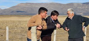 Vidal en la estancia Alice de El Calafate: “La única forma de salir adelante es con trabajo y producción”