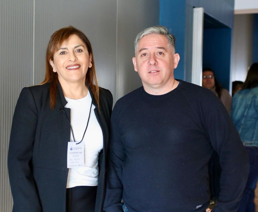 Encuentro entre Iris Rasgido y Gustavo Basiglio en el Congreso de Educación Técnica Agropecuaria