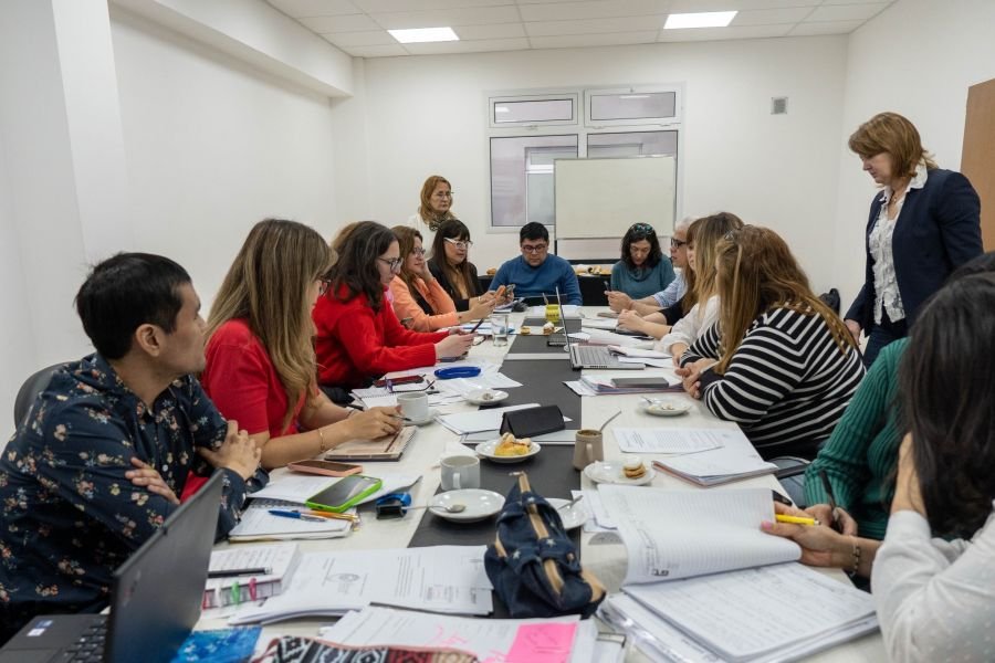 Realizaron una mesa de trabajo colaborativo para fortalecer la planificación educativa