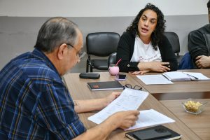 Se llevó a cabo encuentro de trabajo para fortalecer el cuidado de infancias y adultos mayores