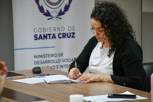 Se llevó a cabo encuentro de trabajo para fortalecer el cuidado de infancias y adultos mayores