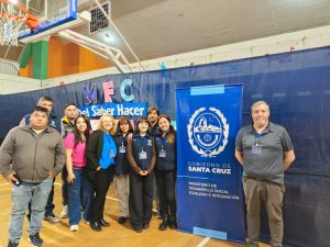 Más de 80 emprendedores participaron del Mercado de la Economía Comunitaria en Puerto Santa Cruz