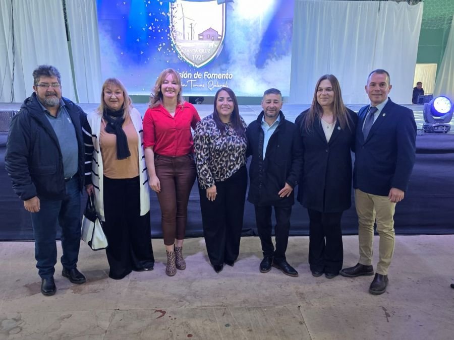 Daniel Álvarez: “Este Gobierno está comprometido con su pueblo a trabajar desde el corazón, para y por los santacruceños”