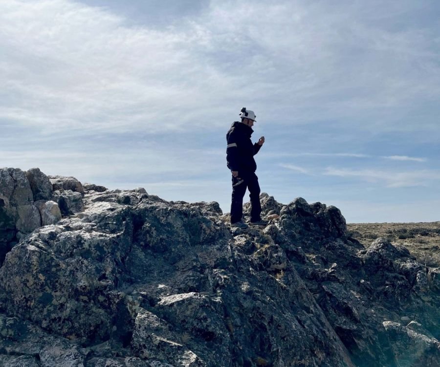 Inspeccionan proyectos de exploración en el noroeste del Macizo del Deseado