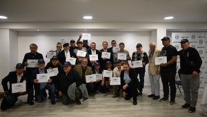 Se presentó el libro “Pidiendo Pista” y se reconoció a los veteranos de Guerra de Malvinas