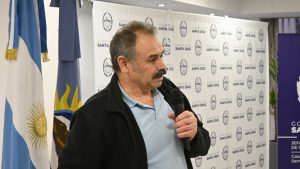 Se presentó el libro “Pidiendo Pista” y se reconoció a los veteranos de Guerra de Malvinas