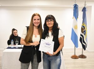 Se presentó el libro “Pidiendo Pista” y se reconoció a los veteranos de Guerra de Malvinas