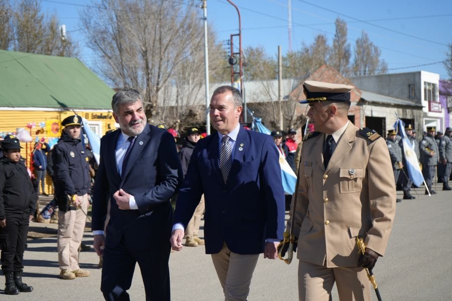 El Gobierno de Santa Cruz participó del acto central por el 124° Aniversario de la fundación de Puerto San Julián