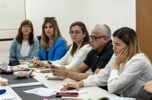 Se avanza en acciones para la transformación de la educación en Santa Cruz