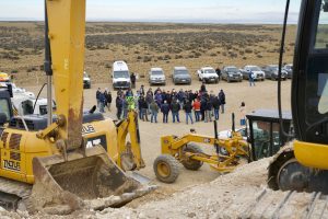 Brindan detalles sobre la construcción de locaciones en Palermo Aike y participación de mano de obra local