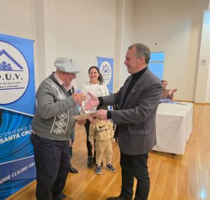 El Gobierno de Santa Cruz entregó más de 40 títulos de propiedad en Puerto San Julián