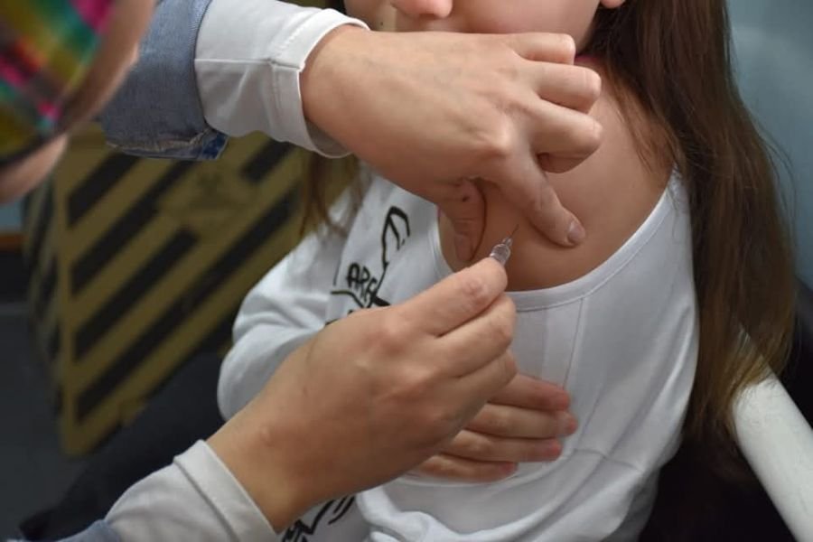 Salud insta a completar el esquema de vacunación: “Hay que prevenir y cuidar a otras personas”