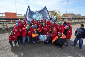 Después de muchos años vuelve a salir carbón desde Punta Loyola: El gobernador Vidal acompañó el inicio de la operación junto a YCRT