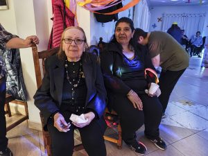 Adultos mayores celebraron la llegada de la primavera en el Centro de Día Recuerdos Compartidos