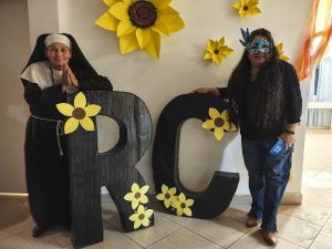 Adultos mayores celebraron la llegada de la primavera en el Centro de Día Recuerdos Compartidos