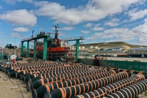 Vidal en Caleta Paula: “No podemos darle la espalda al mar, la pesca es clave para generar empleo y competencia”