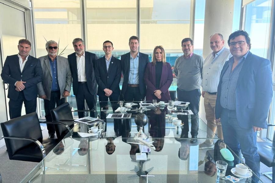 Avanzan en gestiones para reactivar los aeropuertos de Puerto San Julián y Puerto Deseado