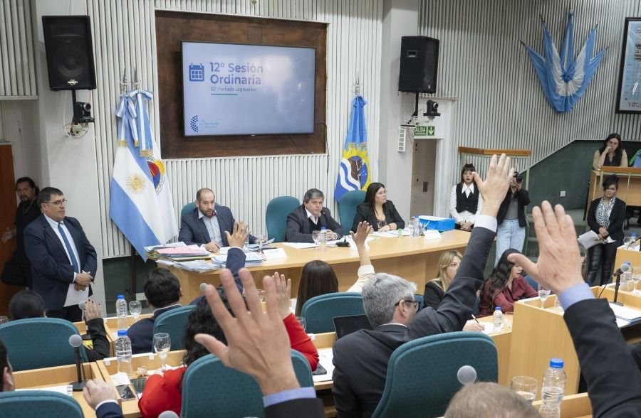 La provincia cuenta con ley que garantiza el 90% de mano de obra santacruceña