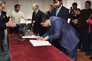 Vidal: "La justicia debe trabajar en beneficio del pueblo de Santa Cruz"